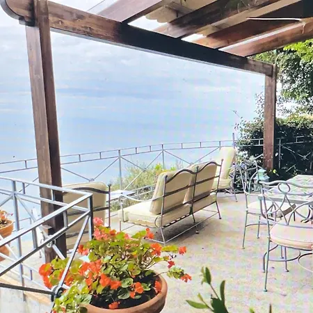 Breathtaking Located In Amalfi Villa *